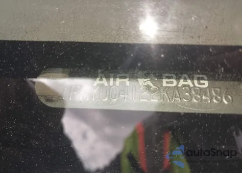 2002 Ford Escape Xlt from USA, damaged, VIN 1FMYU04122KA38486